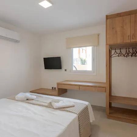 Costa Vasia Seaside And