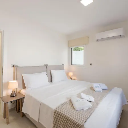 Costa Vasia Seaside And شقة Vrahati