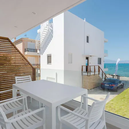 Costa Vasia Seaside And Διαμέρισμα *