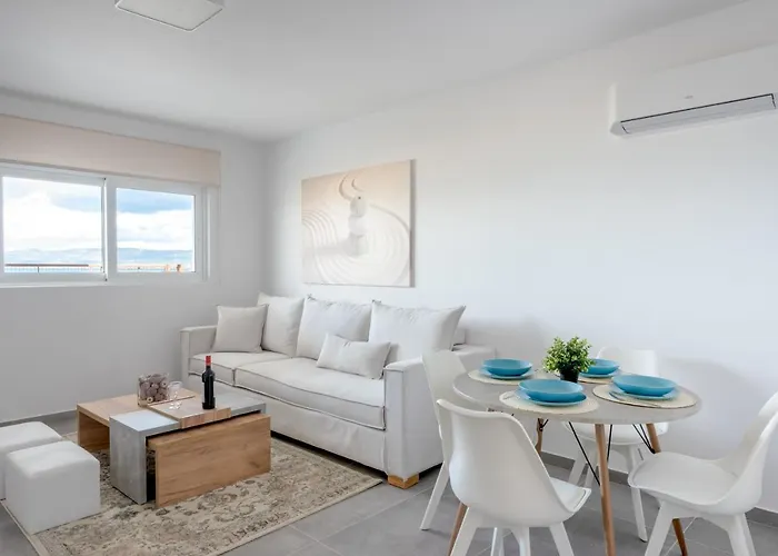 Costa Vasia Seaside And * Vrahati