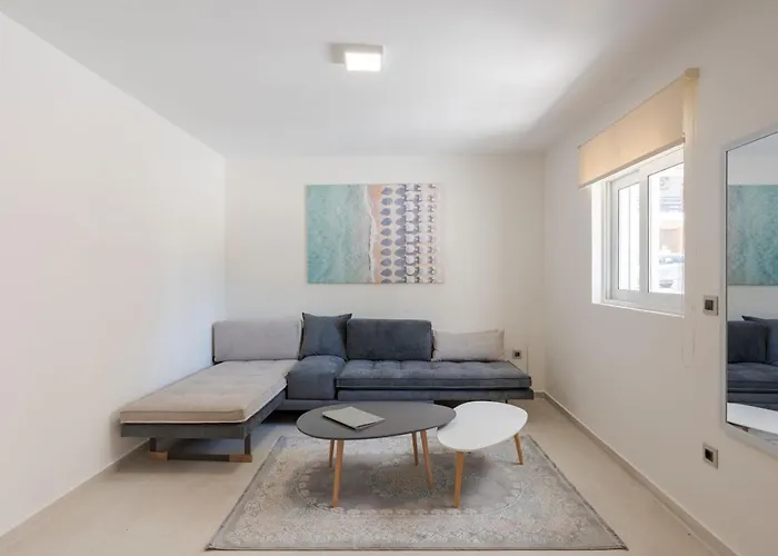 Costa Vasia Seaside And *