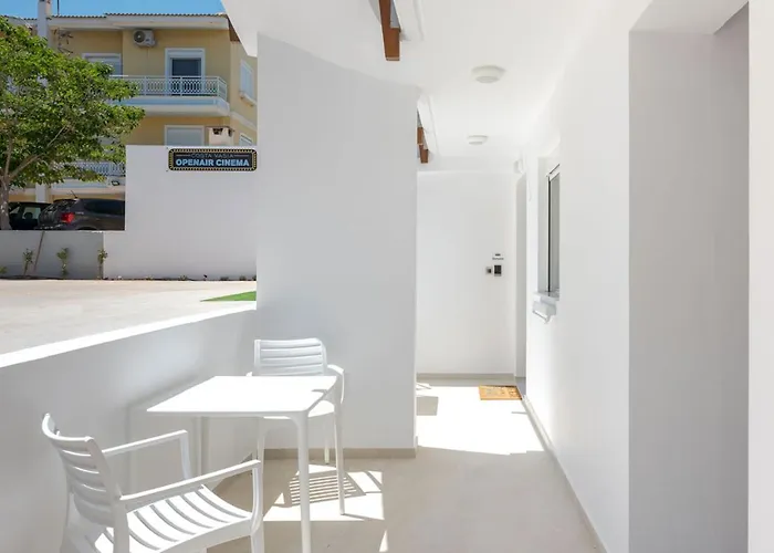 Lejlighed Costa Vasia Seaside And *