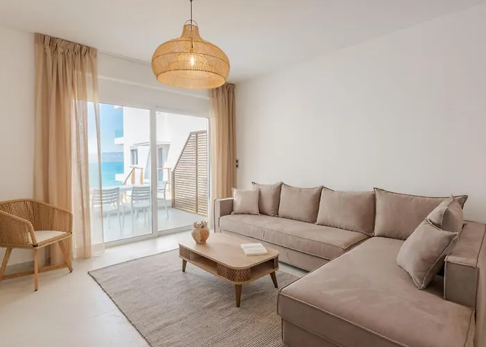 Costa Vasia Seaside And